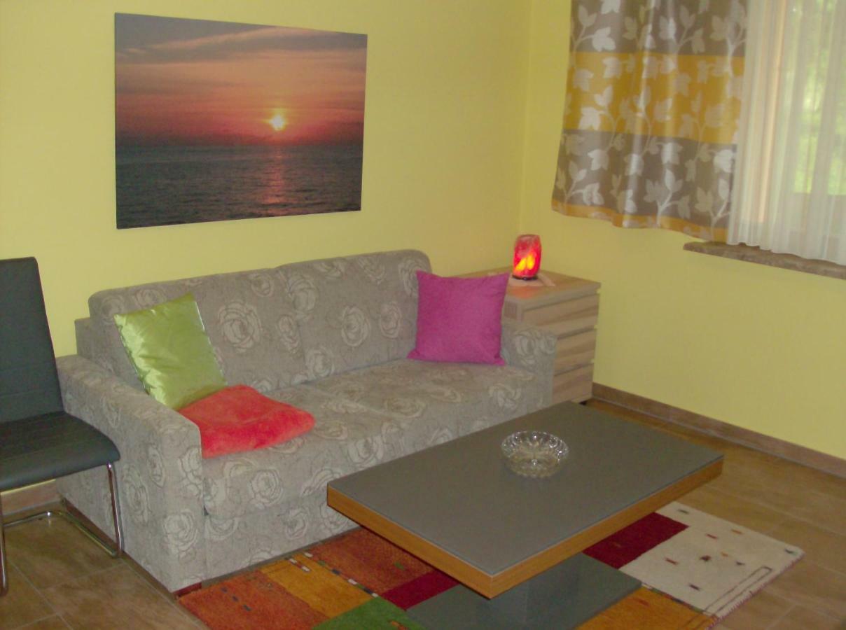 Apartamento Haus Renarth - Michaela Pro Kitzeck im Sausal Exterior foto