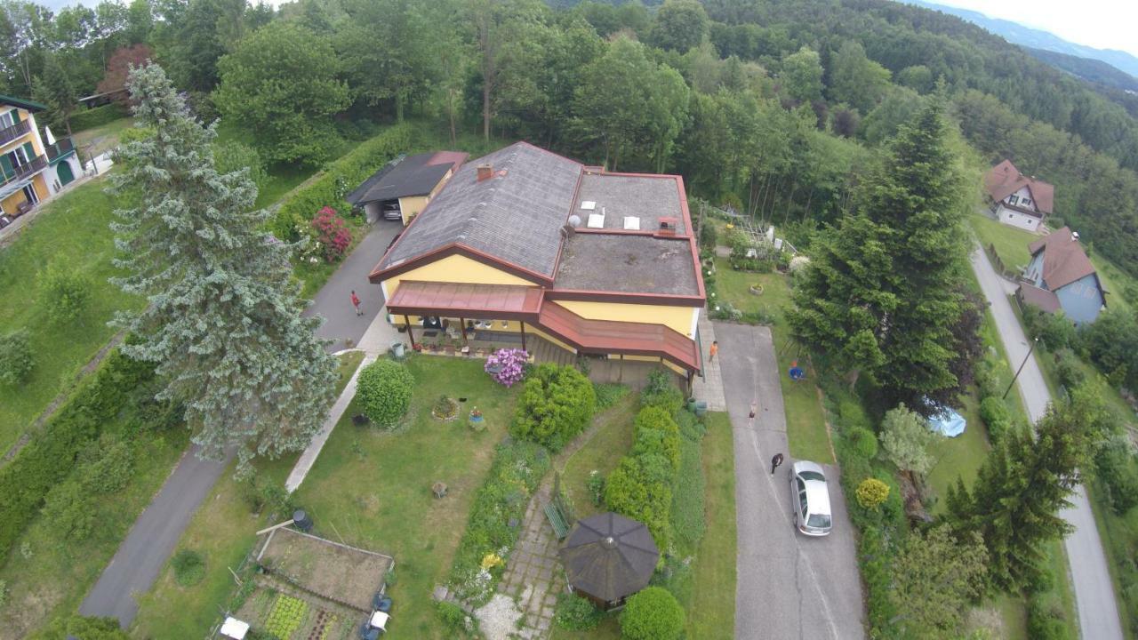 Apartamento Haus Renarth - Michaela Pro Kitzeck im Sausal Exterior foto